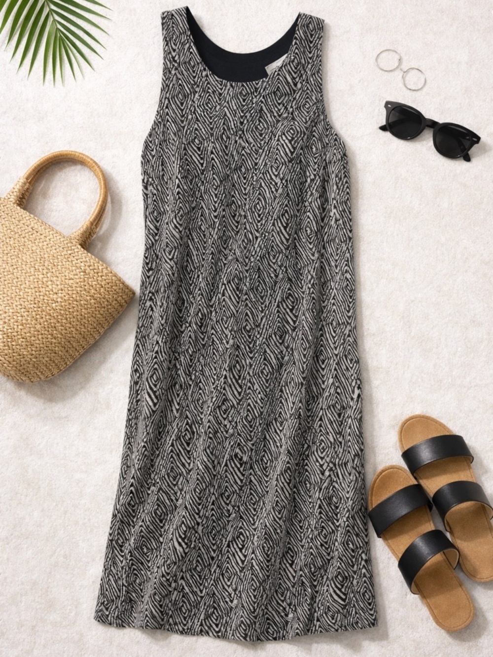 Studio I Black and White Patterned Maxi Dress